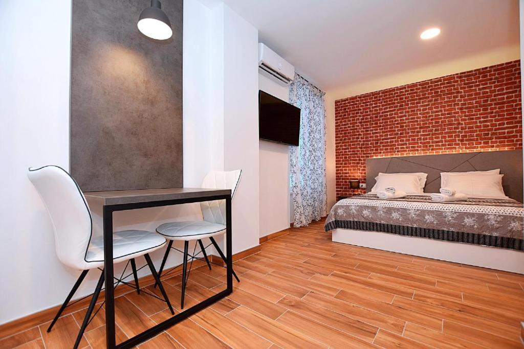 4 Corner The Center Of The Old Town Apartment Zadar Exterior photo